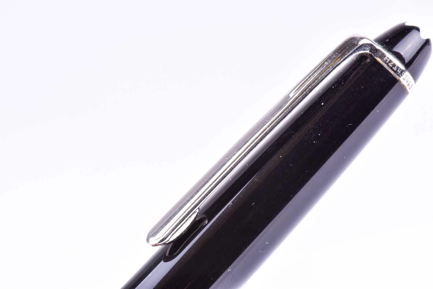 A Montblanc Meisterstuck Pix propelling pencil, with black resin body and cap, and silver plated - Image 6 of 8