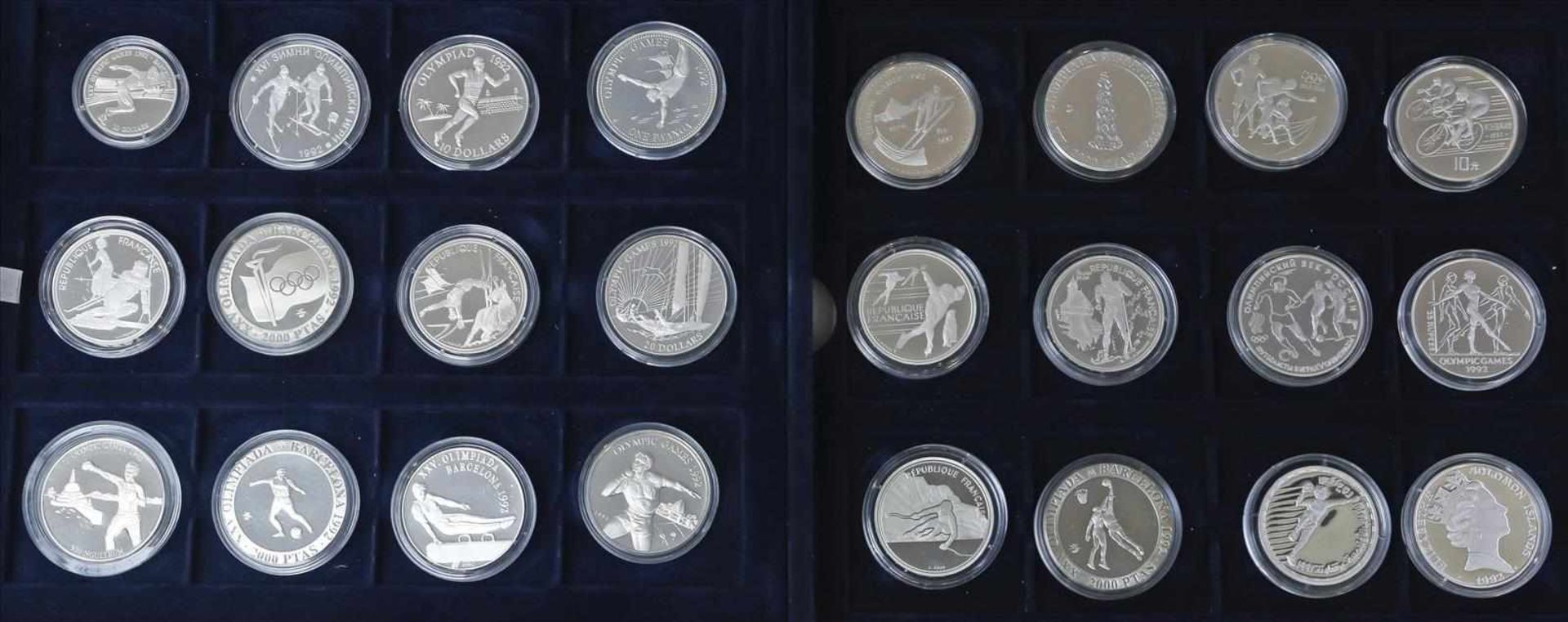 Sammlung von 36 Gedenkmünzen anlässlich der Olympiade 1992.<b - Bild 2 aus 2