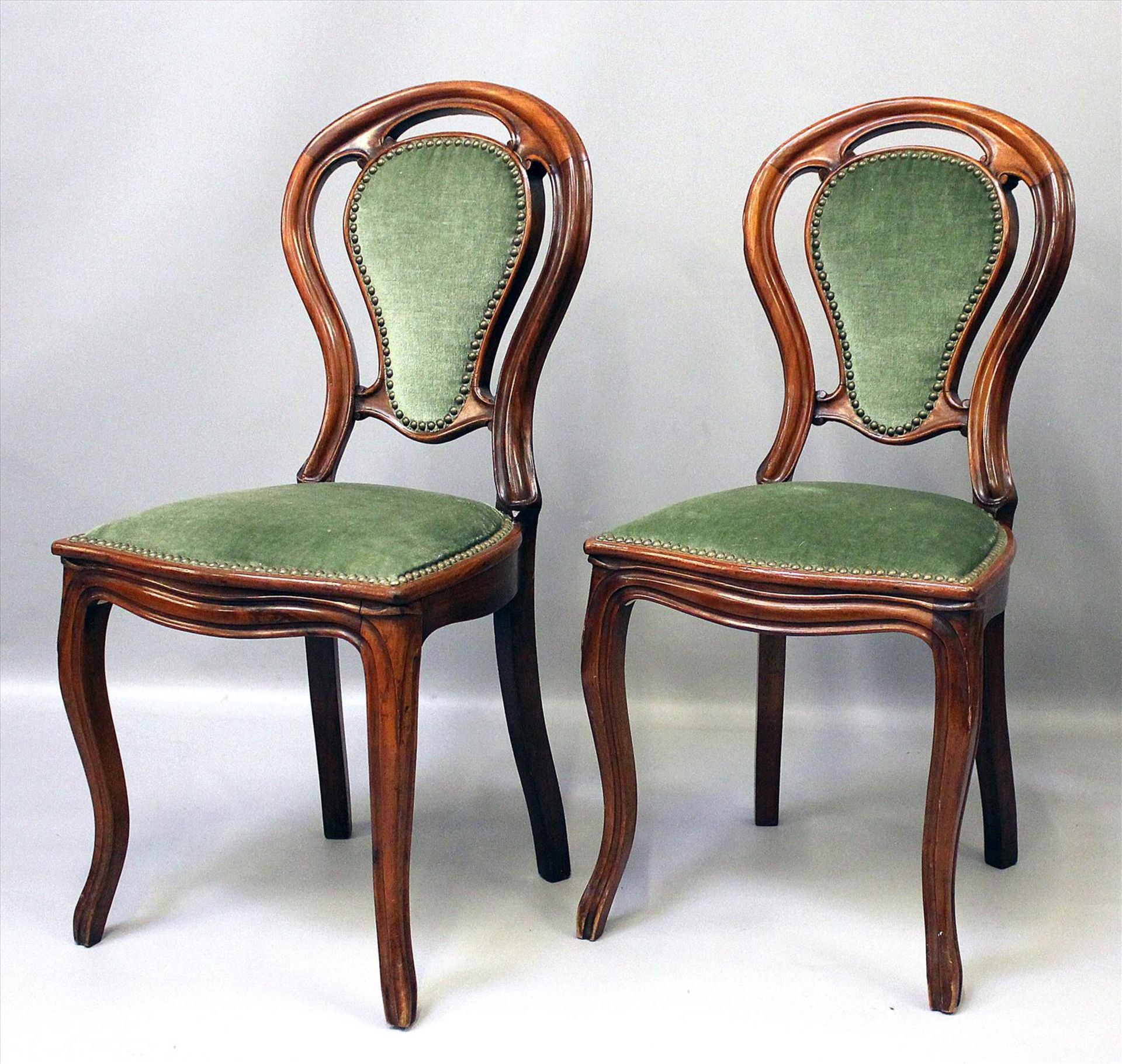 Paar Louis-Philippe-Stühle.