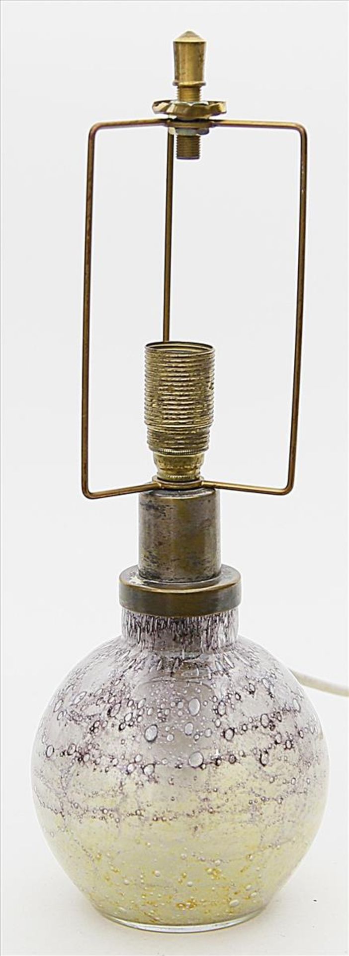 Tischlampe, WMF Ikora,ein- bzw. zweiflammig (innen). Farbloses Glas, zwischen den Schichten mit