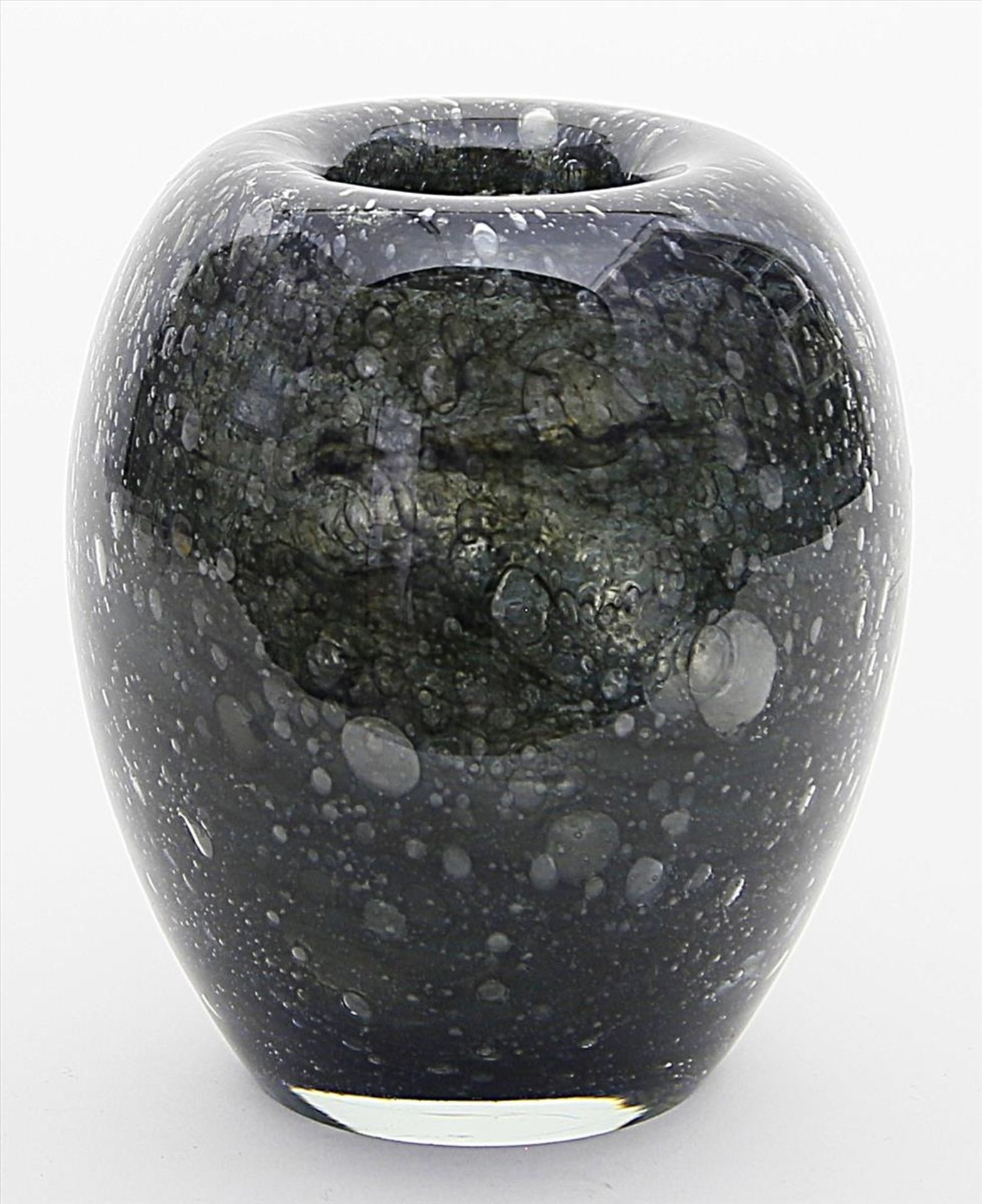Dexel, Walter (1890 München - Braunschweig 1973)"Dexel-Ei" als Vase. Dickwandiges Glas mit schwarz-