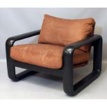 Vogtherr, Burkhard (geb. 1942)Fauteuil aus der Serie "Hombre". Gestell aus schwarz gebeiztem und