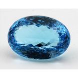 Blautopas (behandelt), ca. 48,31 ct.Oval facettiert, 24,5x 17,3x 13,6 mm.