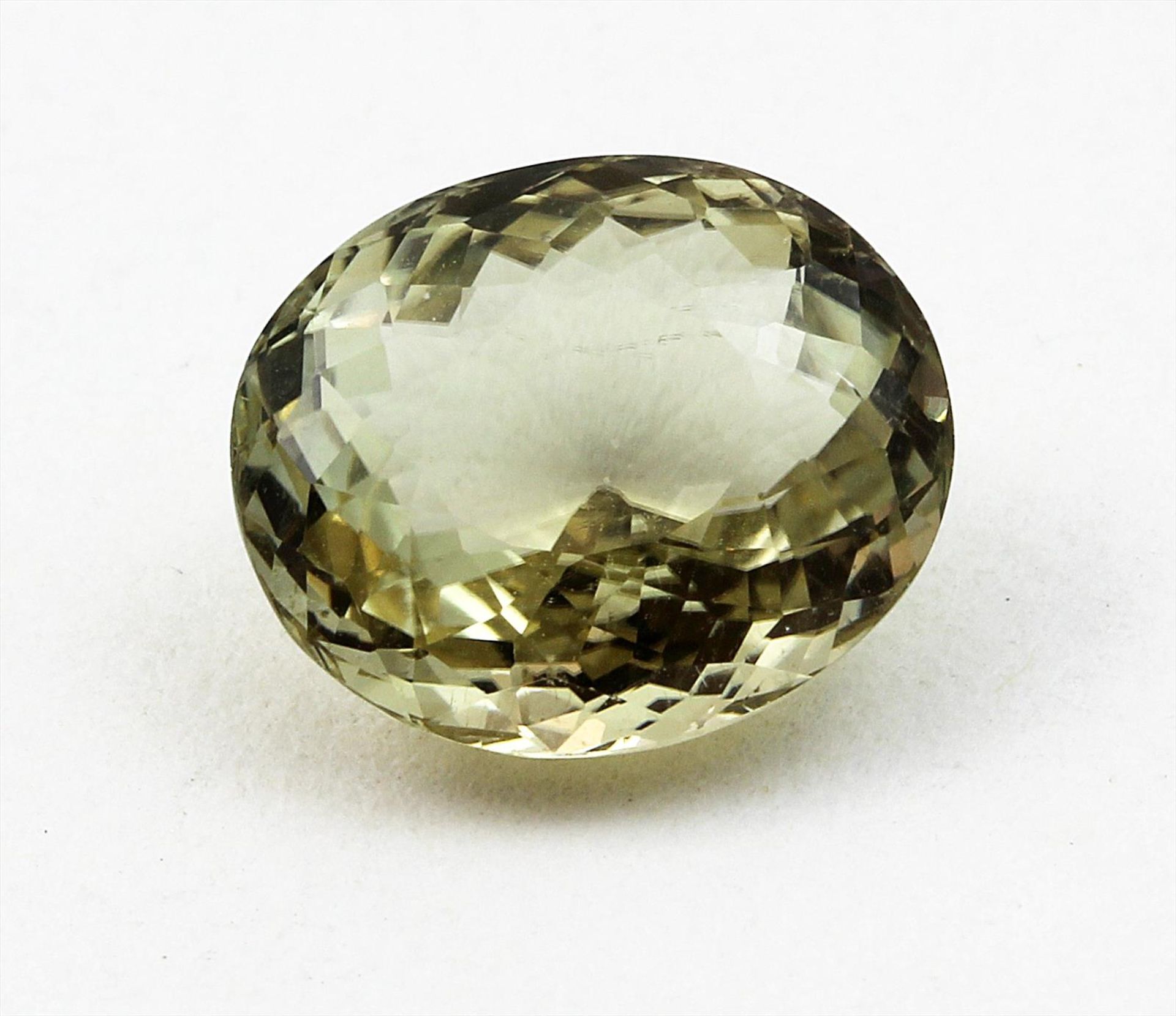 Drei Neon-Turmaline, zus. 17,6 ct.Verschiedene Farben, je oval facettiert. - Bild 3 aus 4