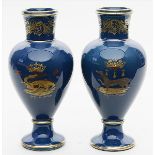 Paar Vasen.Balusterform. Blauer Fond mit bunt gemalten Wappendarstellungen "Azay le Rideau" (Schloss