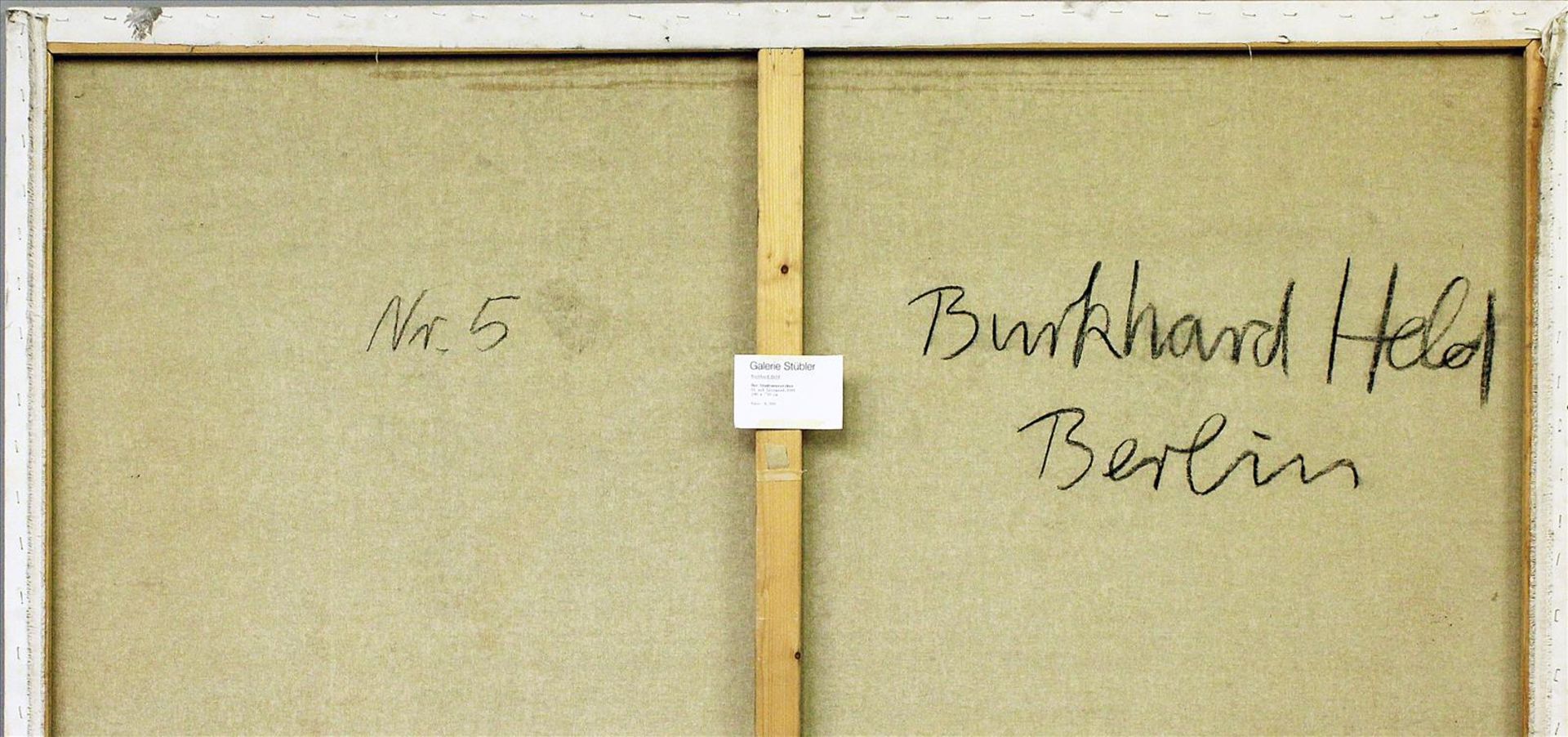 Held, Burkhard (geb. 1953 in Berlin)"Der Stadtneurotiker", so verso auf Galerieetikett betitelt. - Bild 2 aus 2