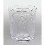 Becher "Les femmes", Lalique.Farbloses, formgeblasenes, matt geätztes Kristall. Boden mit