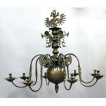 Deckenleuchte im Barockstil,achtarmig/-flammig. Messing/Bronze. Mittelbaluster mit