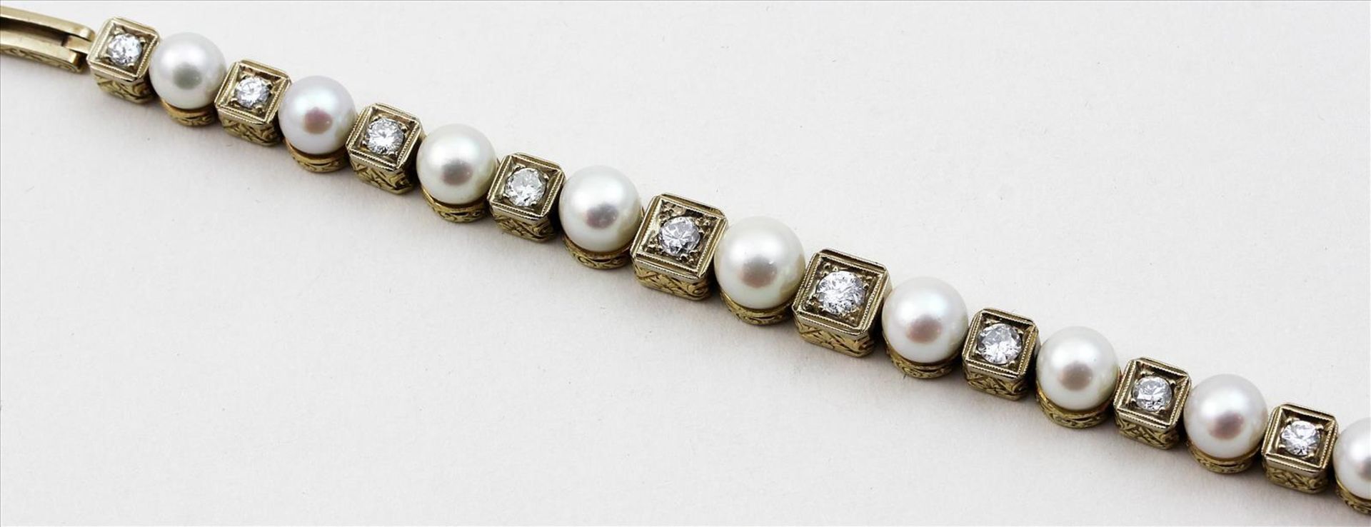 Art Deco-Damenarmband.585/000 GG, brutto 24,2 g. Seitlich ziselierte Glieder, abwechselnd besetzt - Bild 2 aus 2