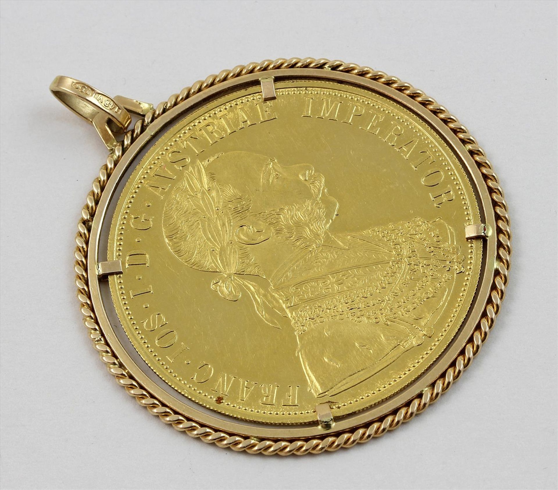 Goldmünze Österreich, Franz Joseph I., vier Dukaten 1915,in Münzanhänger. 986/000 Münze und 750/