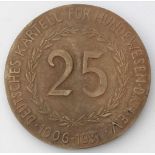 Medaille "25 Jahre Deutsches Kartell für Hundewesen", 1931.D. 67 mm.