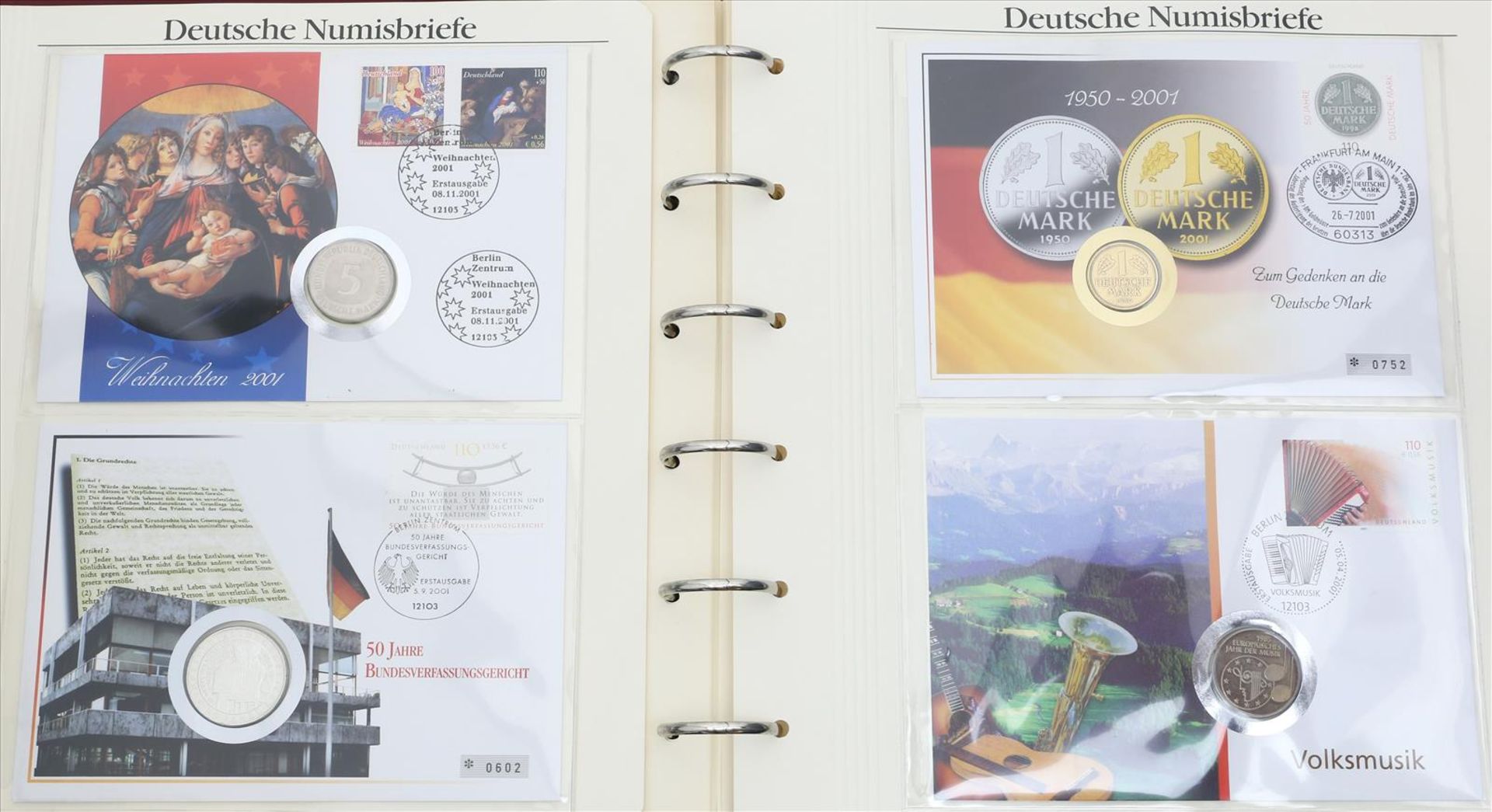 Album mit 19 deutschen Numisbriefen, 2001-2002.Über 100 DM Nennwert der enthaltenen DM-