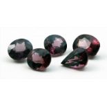 5 Rhodolite (Granat), zus. 6,73 ct.Unterschiedlich facettiert geschliffen.