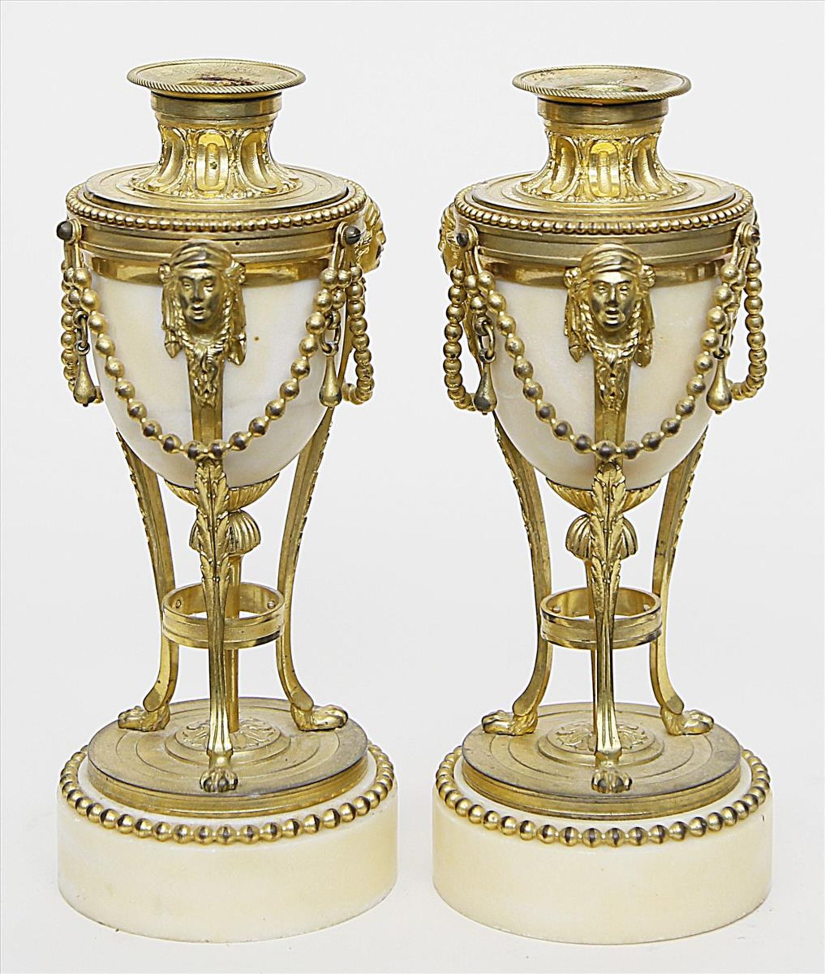 Paar Ziervasen bzw. Leuchter im Stil Louis XVI. - Bild 2 aus 2