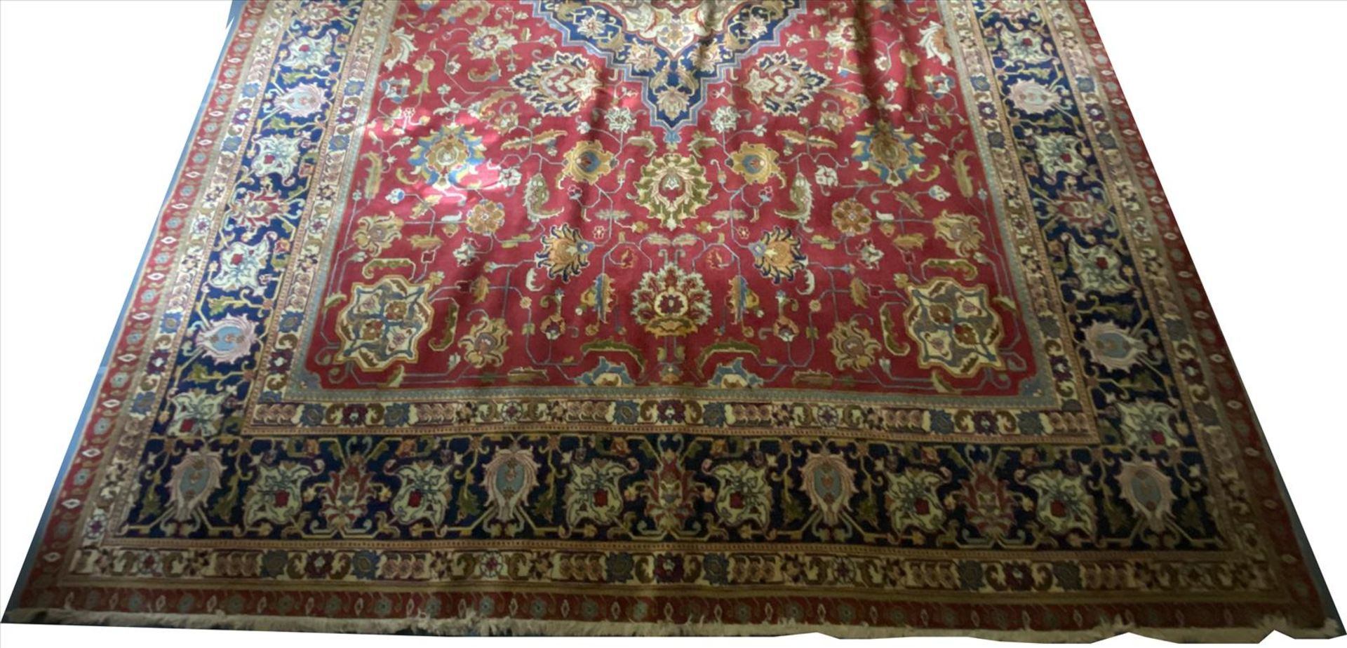 Isfahan, ca. 385x 275 cm.