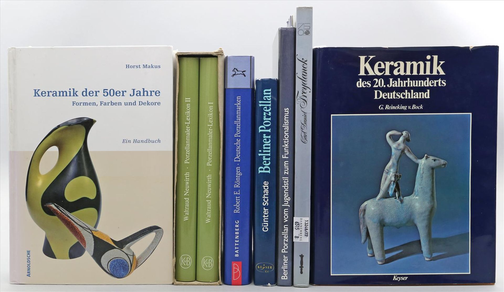 8 Bücher zu Porzellan und Keramik,