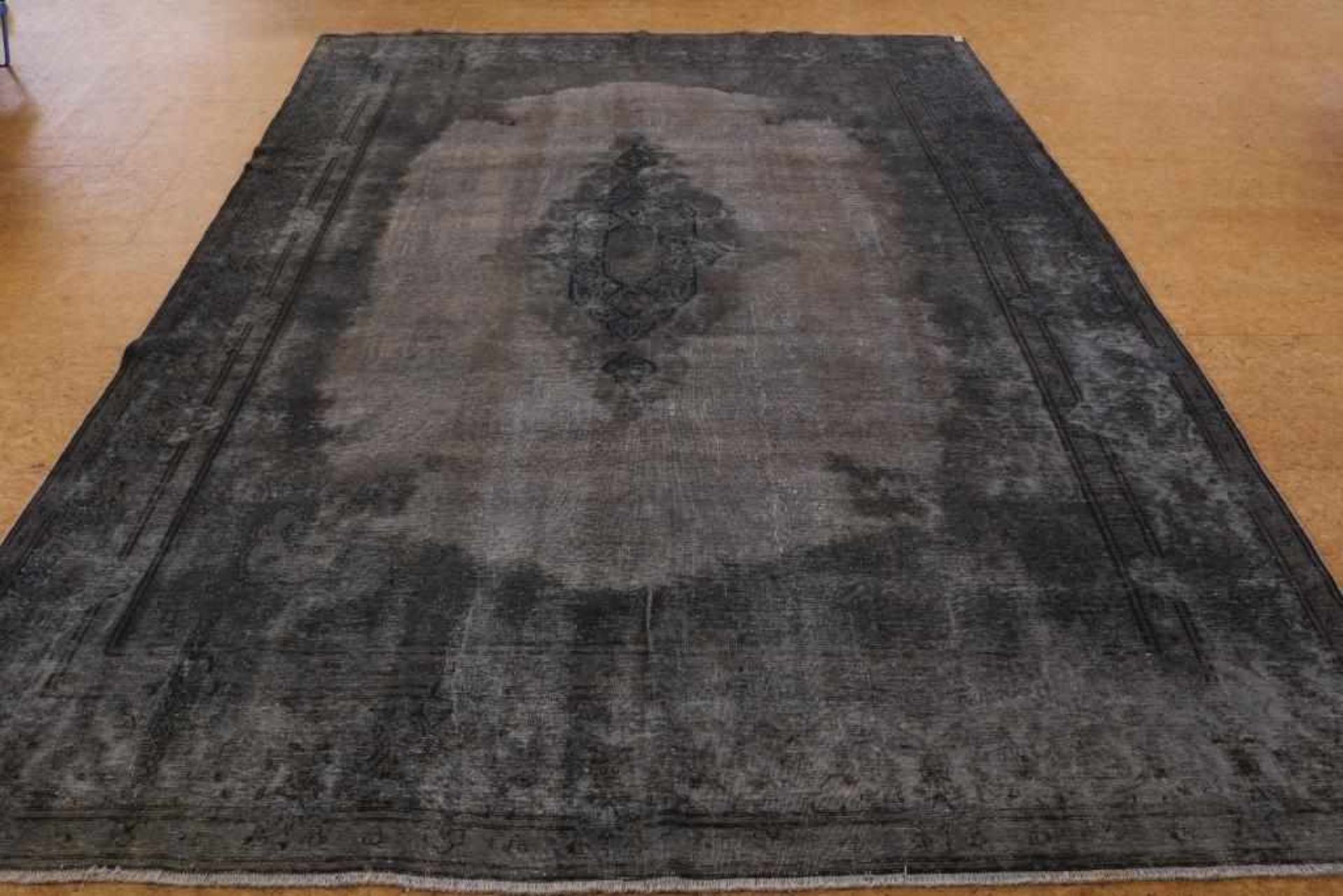 Vintage carpet 410 x 287 cm.