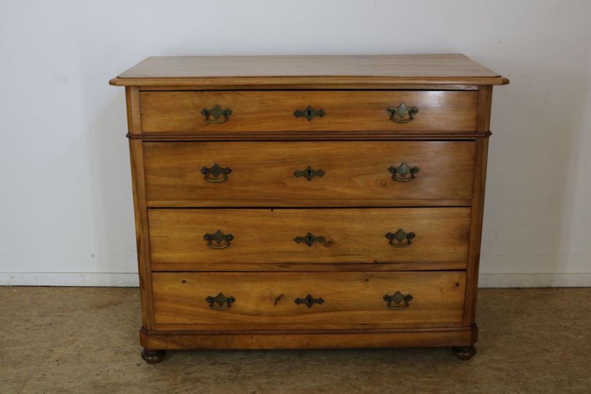 Cherry wood Louis Phillipe commode with 4 drawers, about 1870, h, 95, w. 115, d. 55 cm.