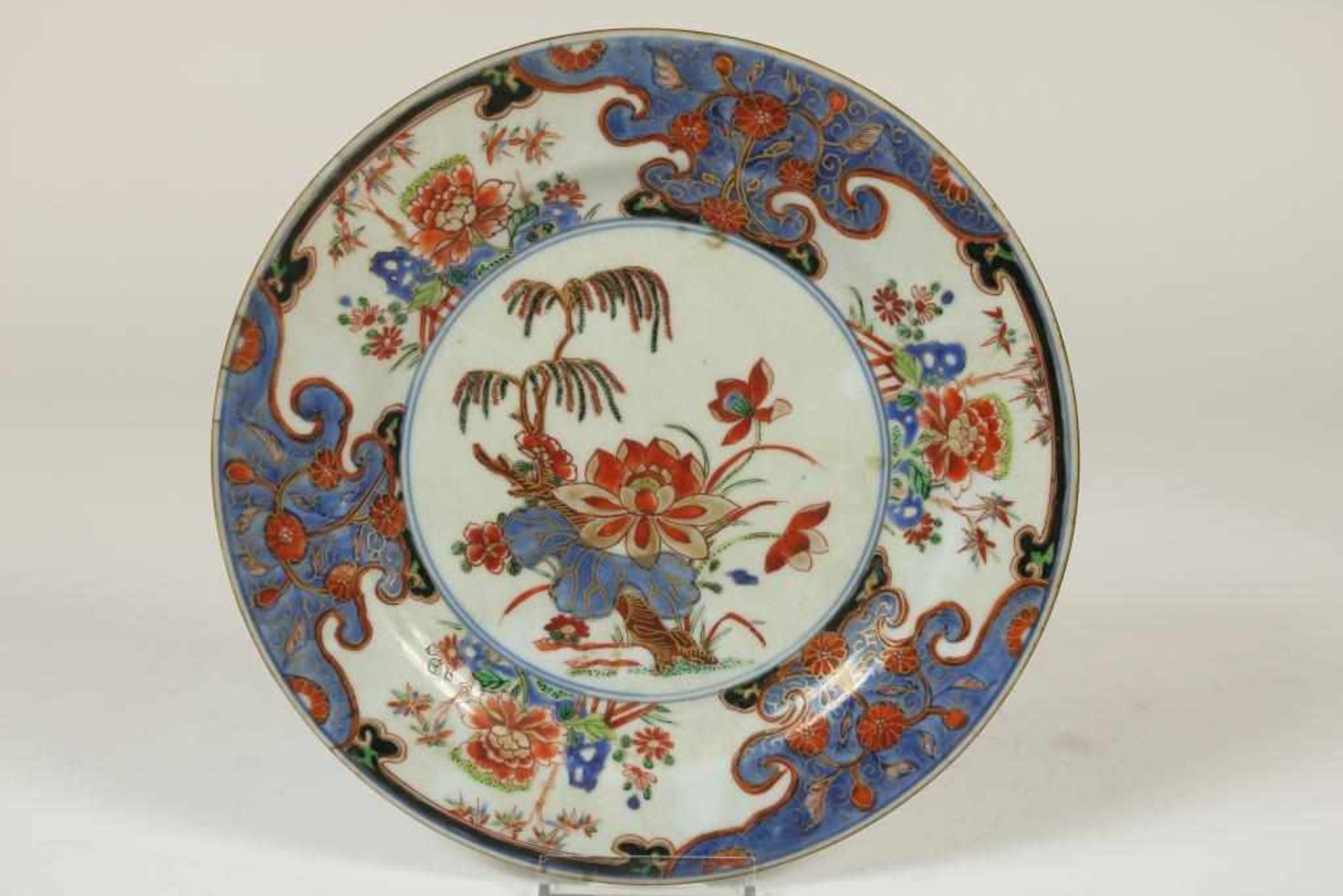 a set of 6 porcelain Imari dishes, China 18th century. - Bild 2 aus 6