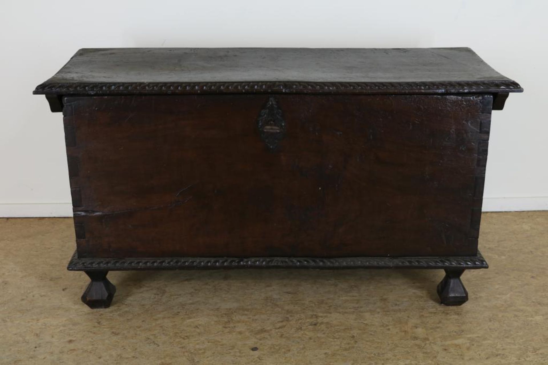 Spanish carved chest, 17th century, h. 72, br. 134, d. 55 cm.