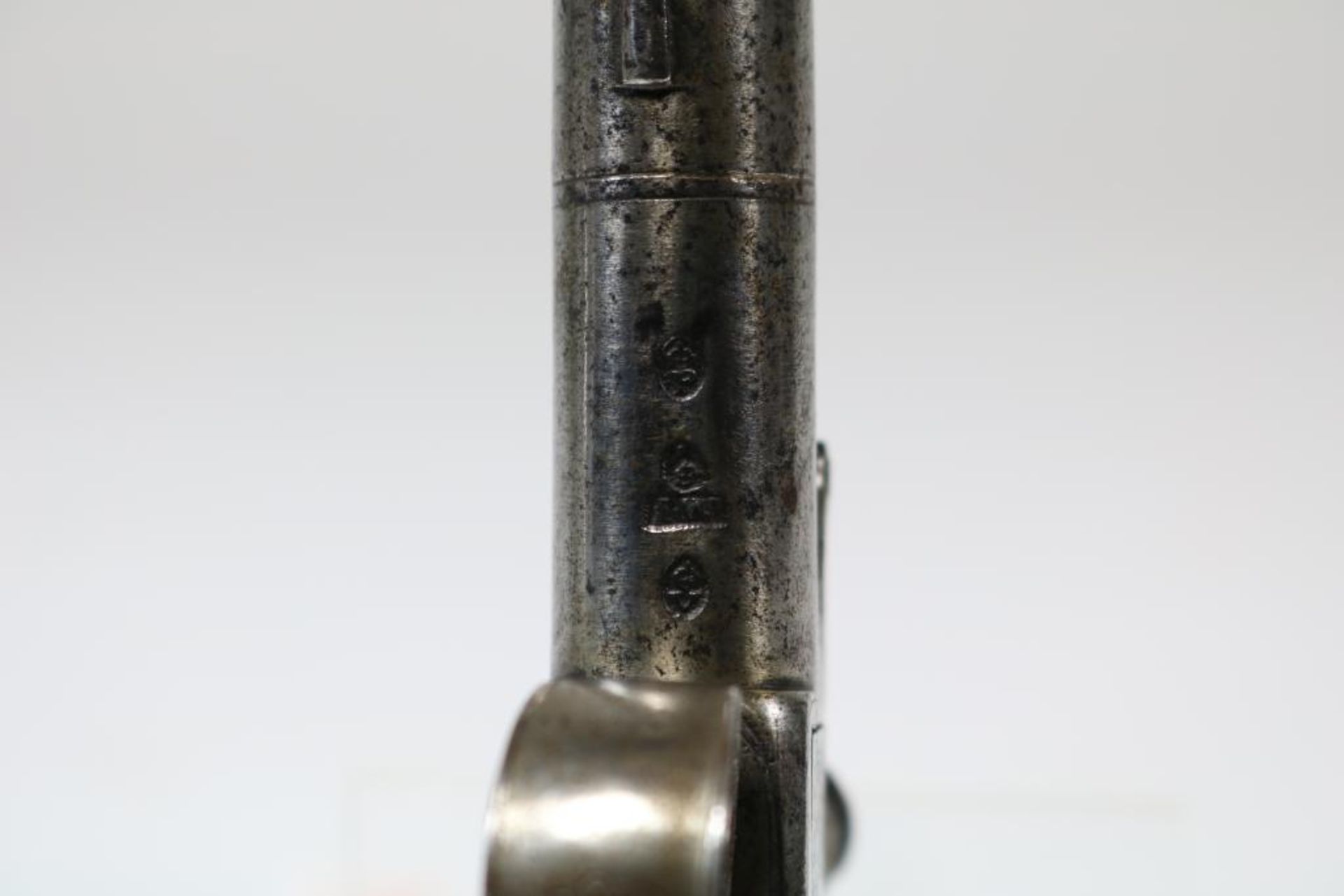 Vuursteen damespistool voorzien van merktekens, mogelijk Engeland ca. 1800, l.20 cm. - Bild 2 aus 4