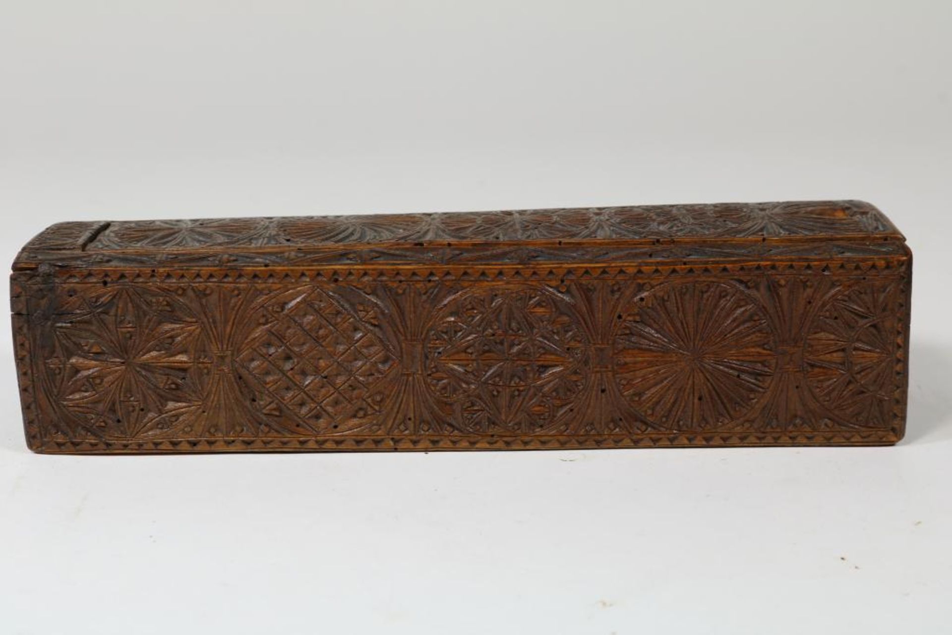 Wooden hand carved chest, Friesland ca. 1780, l. 29 cm.