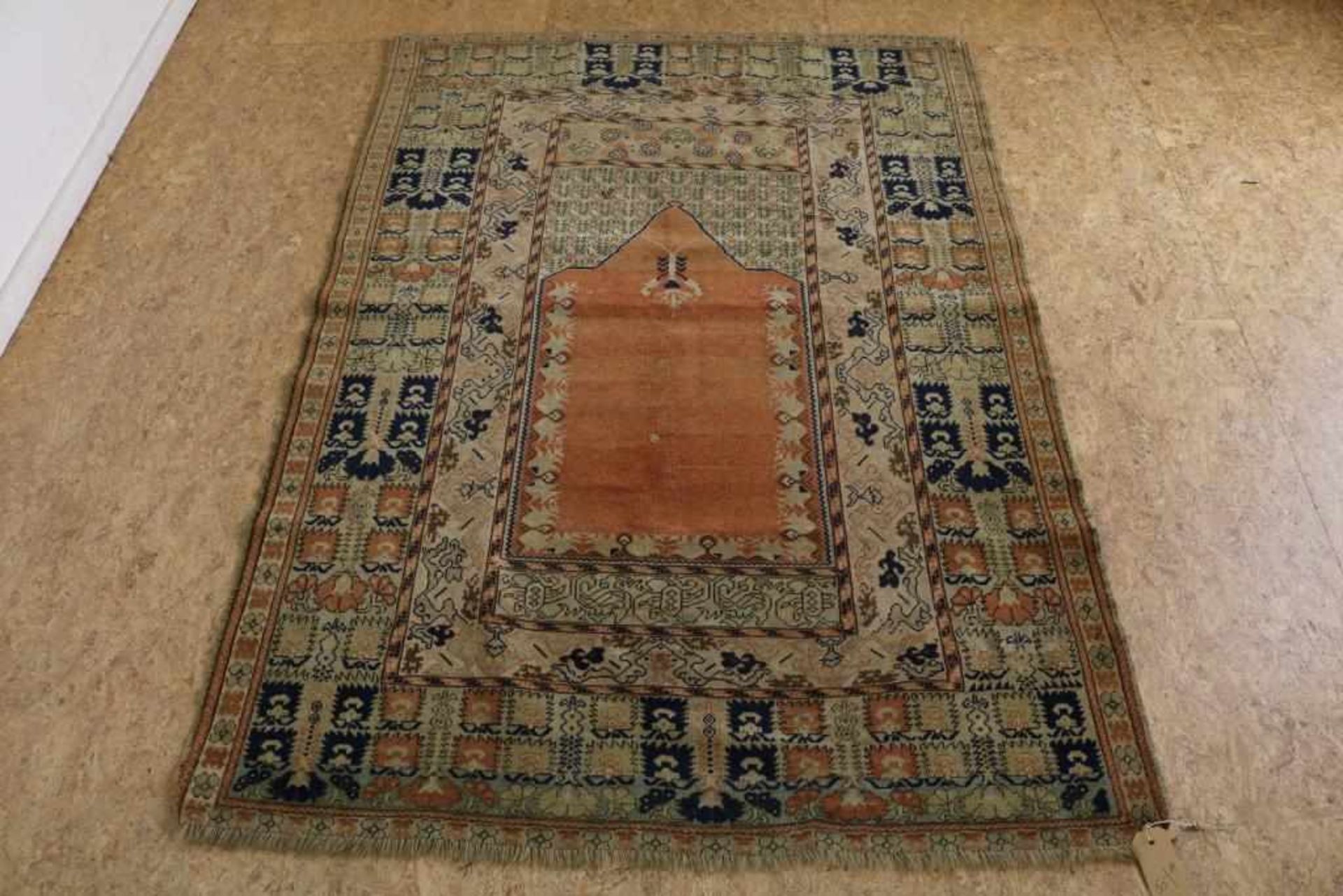 Turkey prayer carpet, 166 x 115 cm.