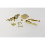 Lot diverse gouden sieraden, br.gew. 43 gr. div.kwal.