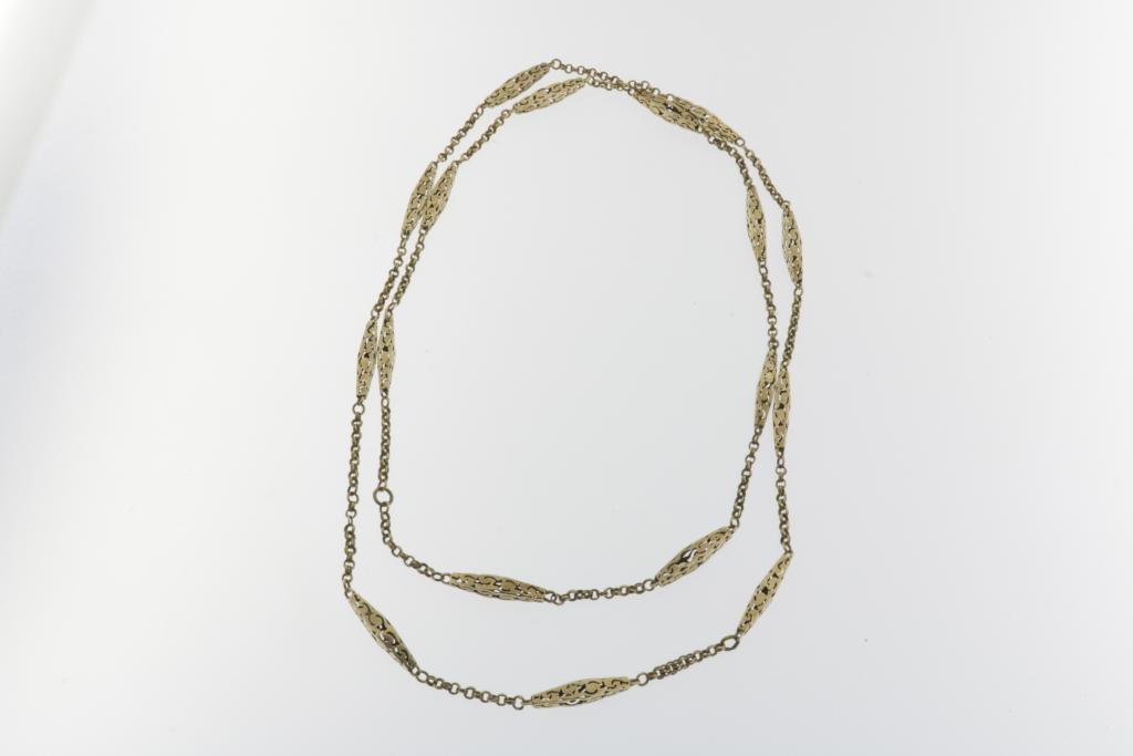 A yellow gold necklace and three string bracelet, gross w. 26gr, length bracelet 19cm. defects.Een - Image 2 of 3