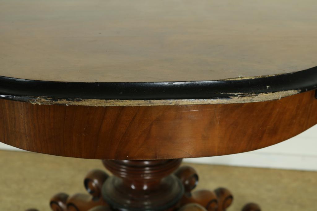 Mahogany Willem III table with scalloped top edge on 4 rafter, Holland ca.1880, h. 80, br. 127, d. - Image 3 of 3