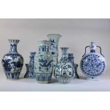 a lot of 7 porcelain vases, China 20th century.Lot van 4 porseleinen vazen en een pelgrimfles en