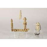 Lot of 3 bone figures, w.o. 3x D.R. Congo, ca. 10 cm.Lot van 5 benen antropomorfe figuren, w.o. 3