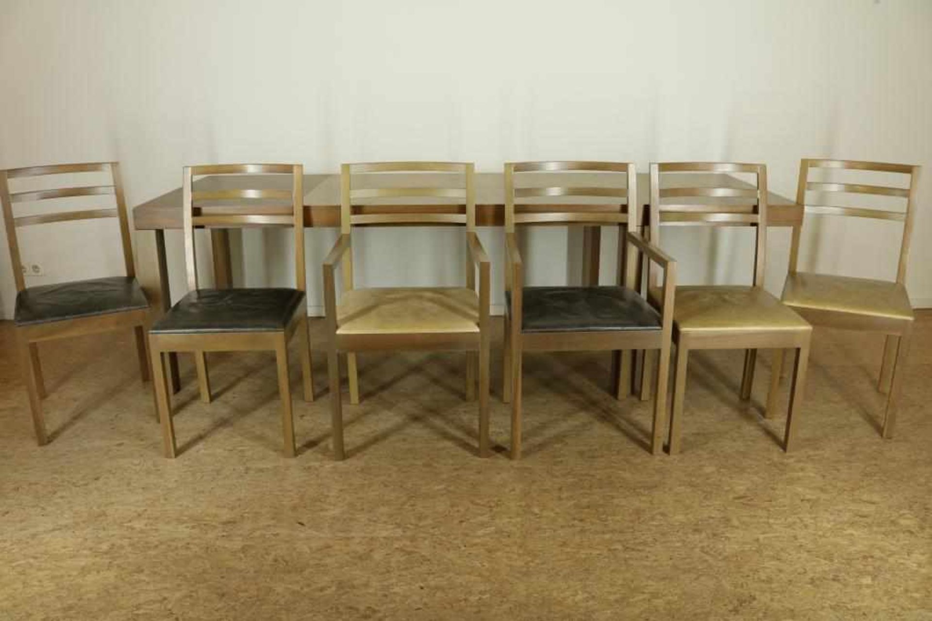 Series of 6 oak Neue Wiener Werkstatte chairs and oak dining room table, h. 75, w.188, d. 90 cm