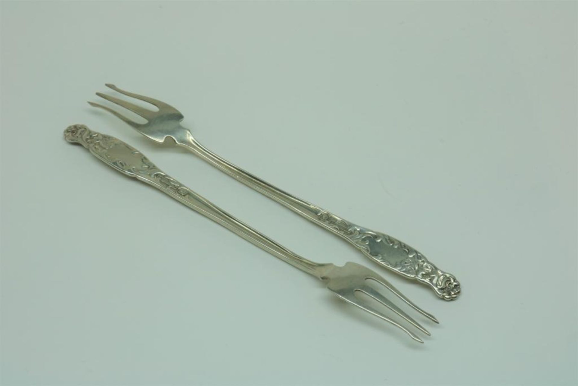 8 silver forks, Whiting Manufacturing COmpany, USA, heraldic pattern-1880, 925/000, length 16cm. - Bild 3 aus 4