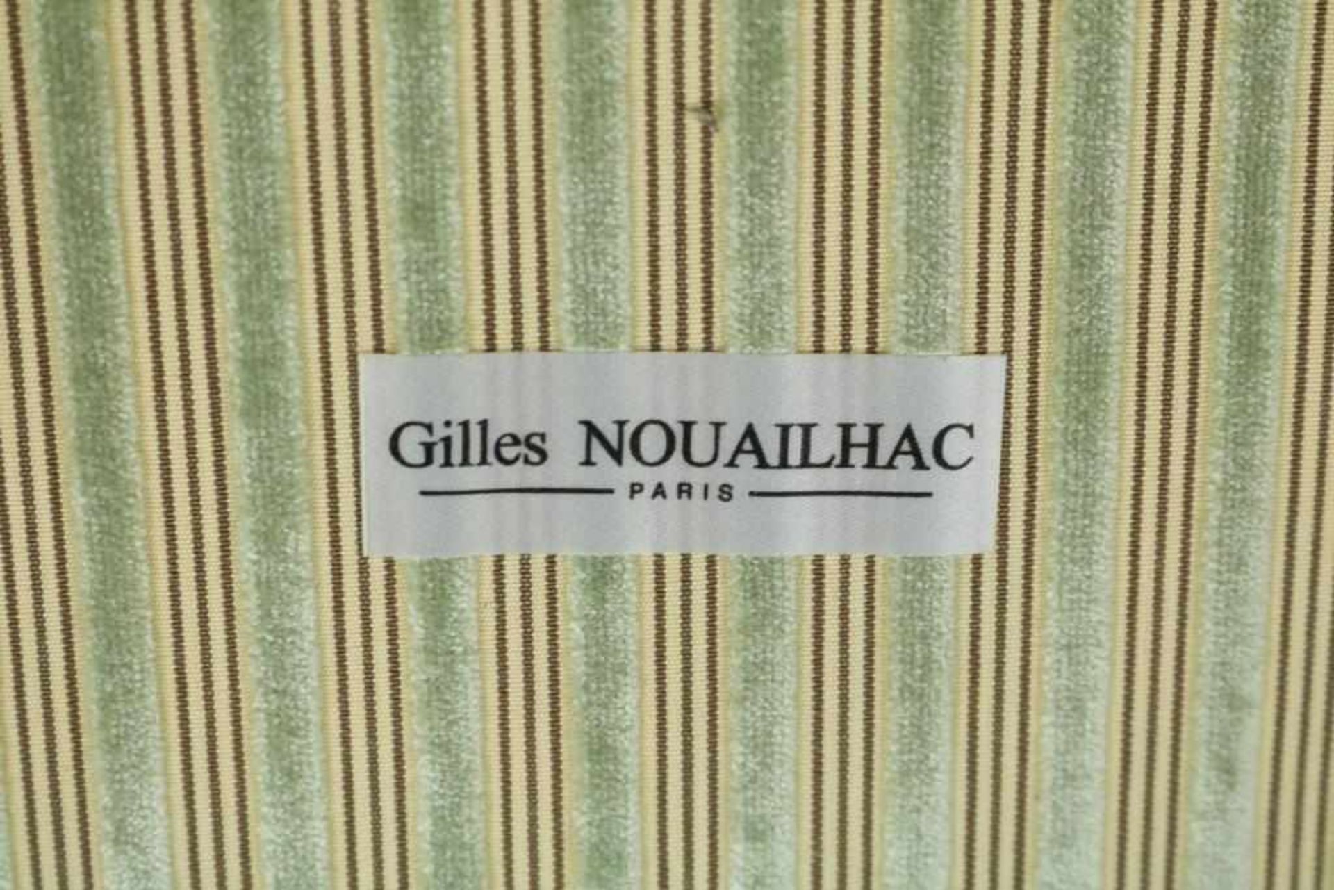 Zwartlak damesfauteuil met gestreepte bekleding, etiket Gilles Nouailhac Paris. - Bild 3 aus 3