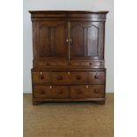 Oak "Wales" cabinet with 2 doors en 5 drawers, England 19th century.Eiken Wales kabinet met 2