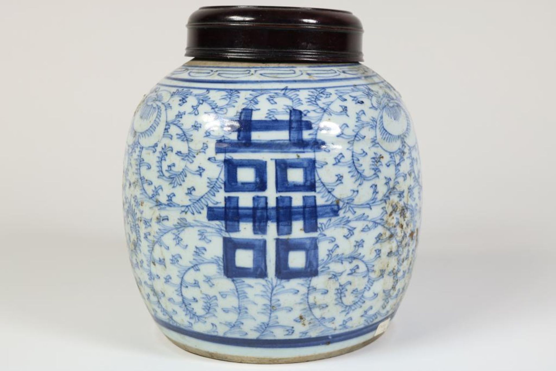 a pair of 2 chinese porcelain jars, 19th century, h. 20 cm.Stel porseleinen gemberpotten met - Bild 2 aus 5
