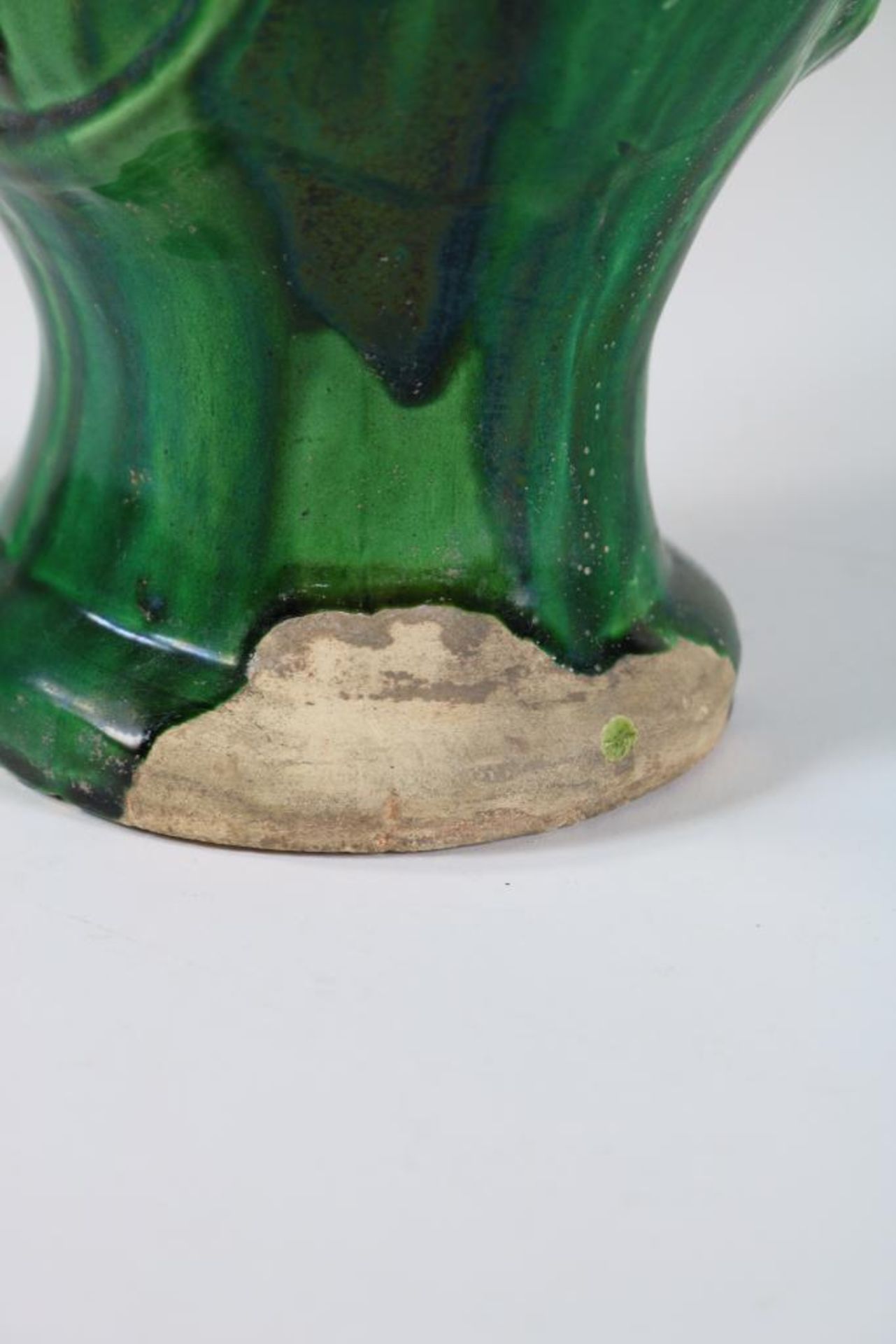 Pottery sancai glazed Tang-stijl ewer with phoenix head, China 20th century, h. 48 cm.Aardewerk - Bild 4 aus 7