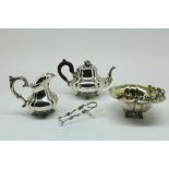 Silver tea service, basket and sugar tongs, Dutch, service mm. P. Pieterse and rm. of Bonebakker