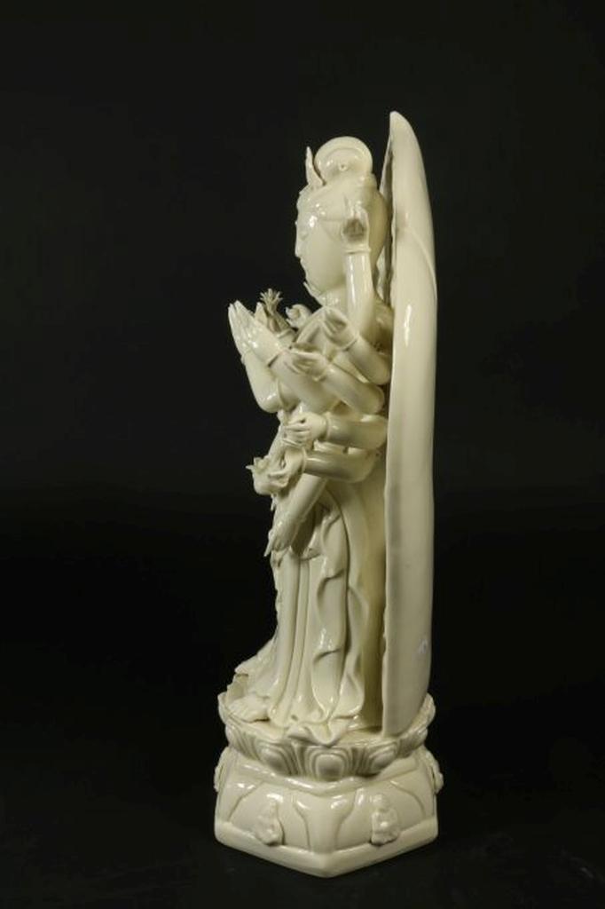 Blanc de chine Guanyin with a thousand arms, mark on the back, China 20th century, h. 54 cm.Blanc de - Image 3 of 5