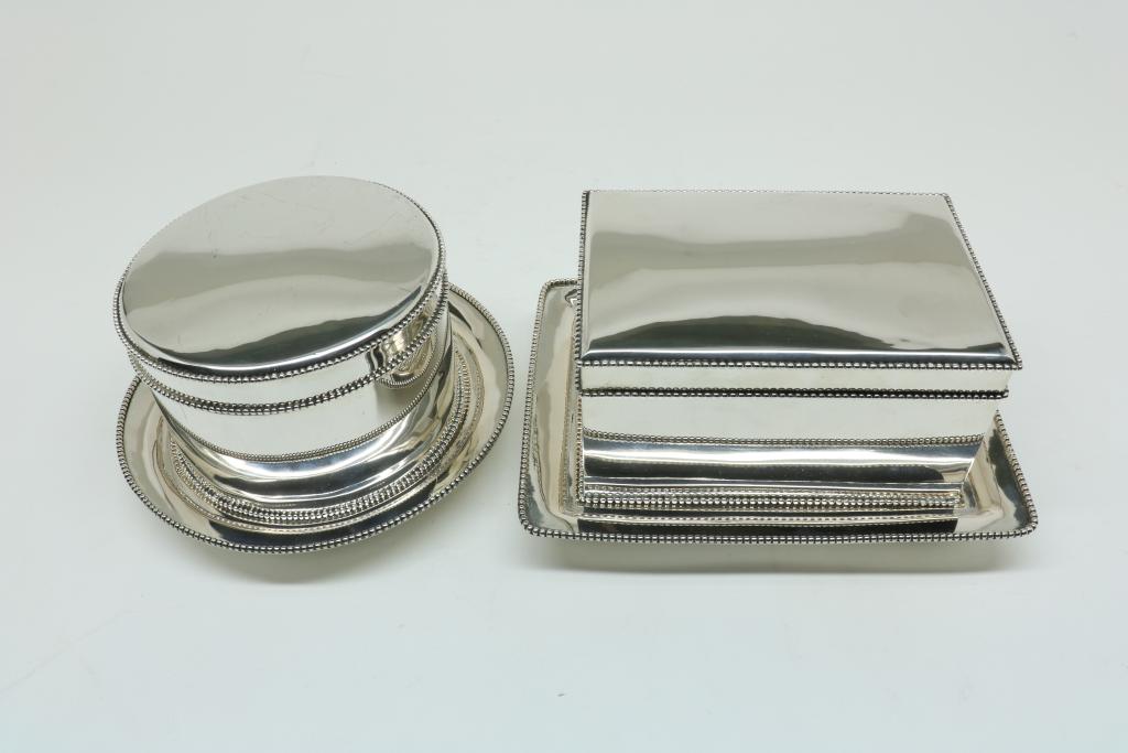 Pair of silver boxes on matching tray with beaded edge, Dutch, marks boxes: mm Barend van