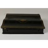Gezwart houten Napoleon III schrijfkist met koper inlegwerk, roodleren schrijfblad, 2 inktpotten