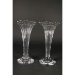 Pair of crystal trumpet vases on base, 30 cm.Stel kristallen trompetvazen op ronde voet, h. 30 cm.