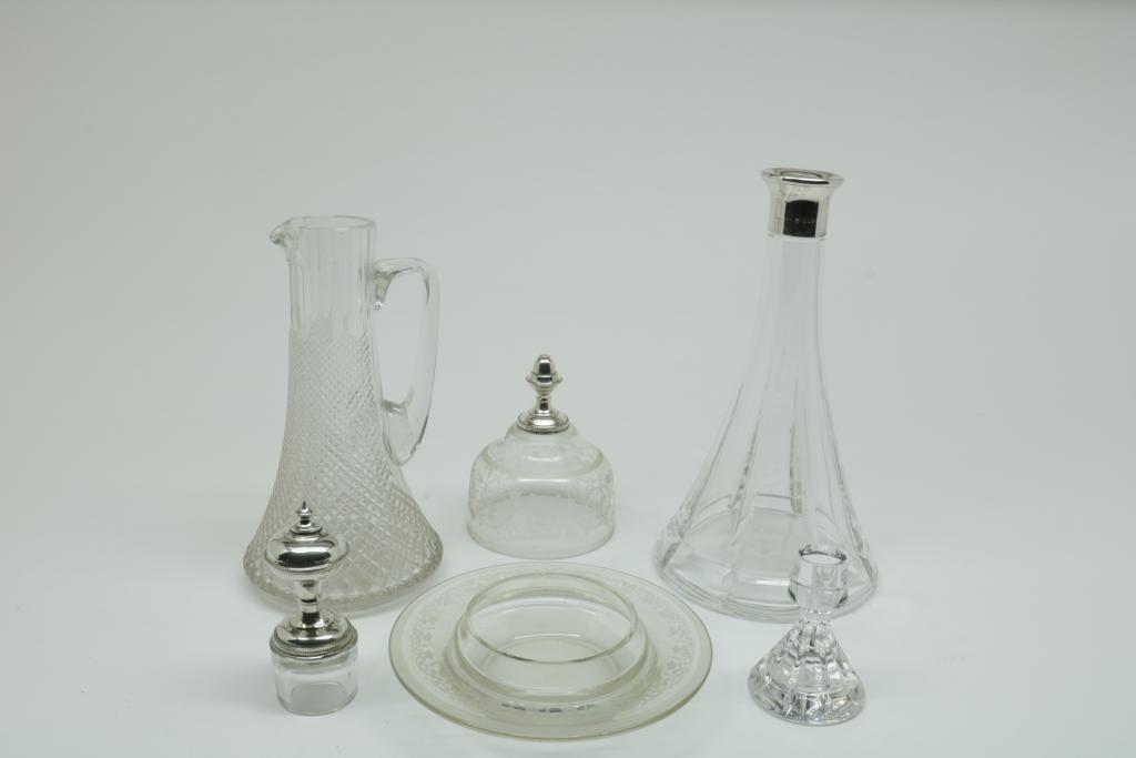 Lot with crystal carafs, one with sterling silver manchet, crystal jug with plated top ( - Image 2 of 3