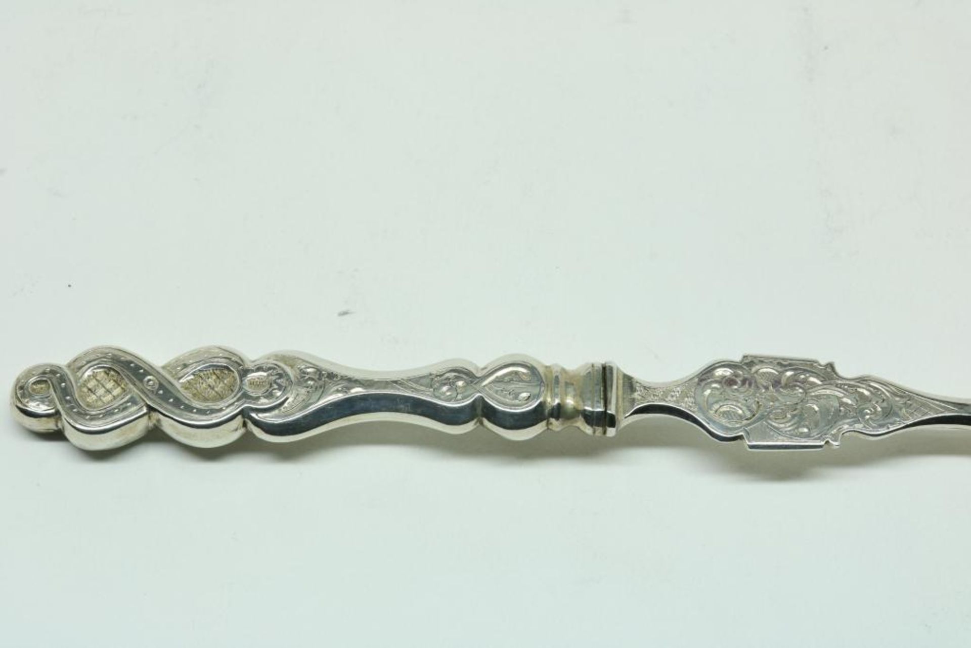 A silver 'ginger service', Dutch, mm A.H. der Kinderen, Den Bosch, dl 1852, 835/000, gross w. 40, - Bild 3 aus 3