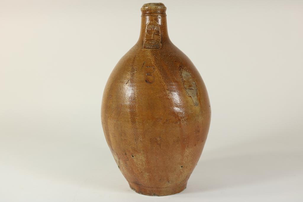 Stoneware bellarmine (beardman) jug, Frechen 18th century, h. 41 cm.Steengoed baardman kruik, - Image 2 of 5