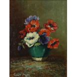 MOLL EVERT (1878-1955), ges. l.o., stilleven met violen in gemberpot, paneel 18 x 14 cm.