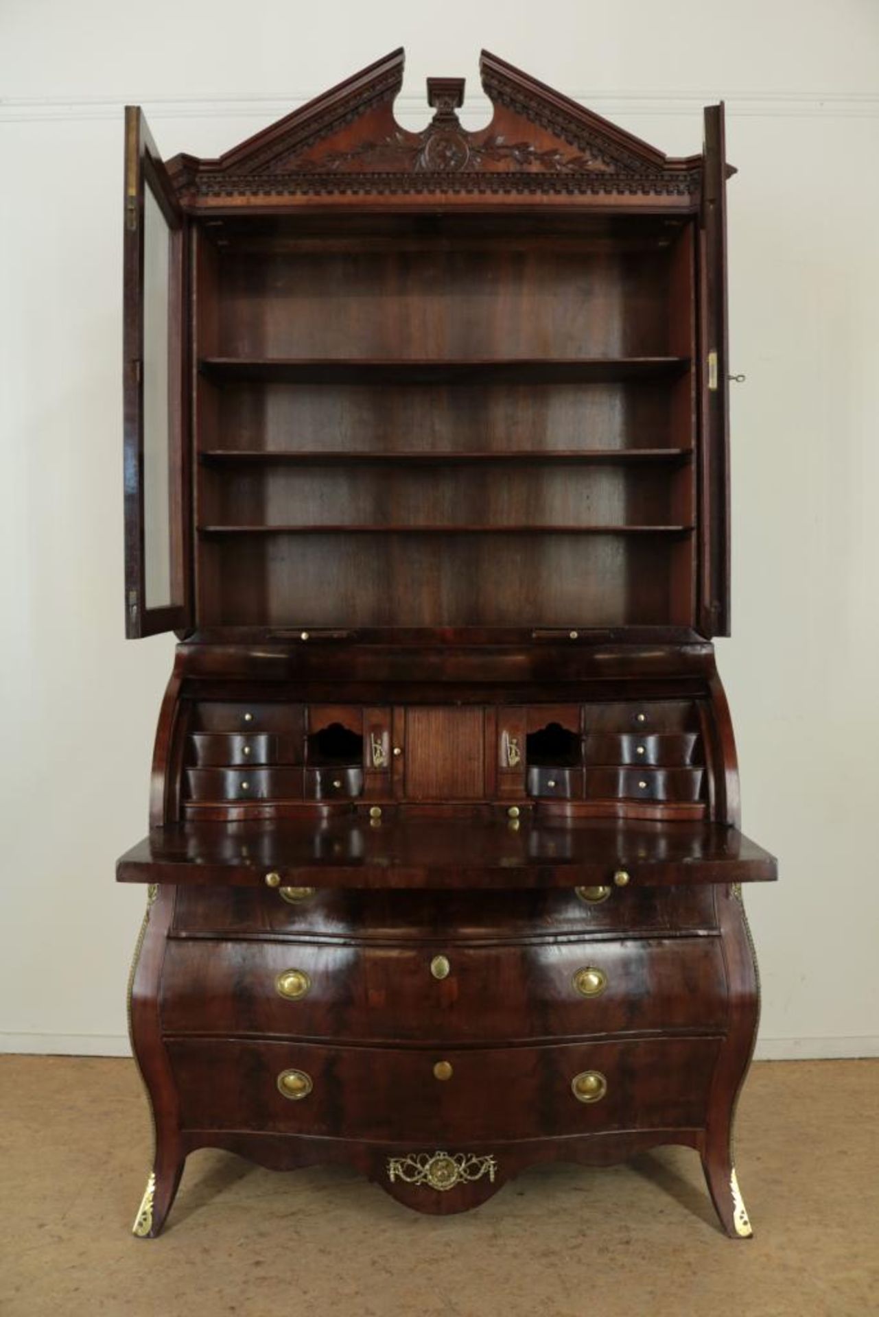 Mahonie Louis XV topbureau met 3 laden en opstand, ca. 1750, gemerkt JG rechts bovenste lade, h. - Bild 2 aus 7