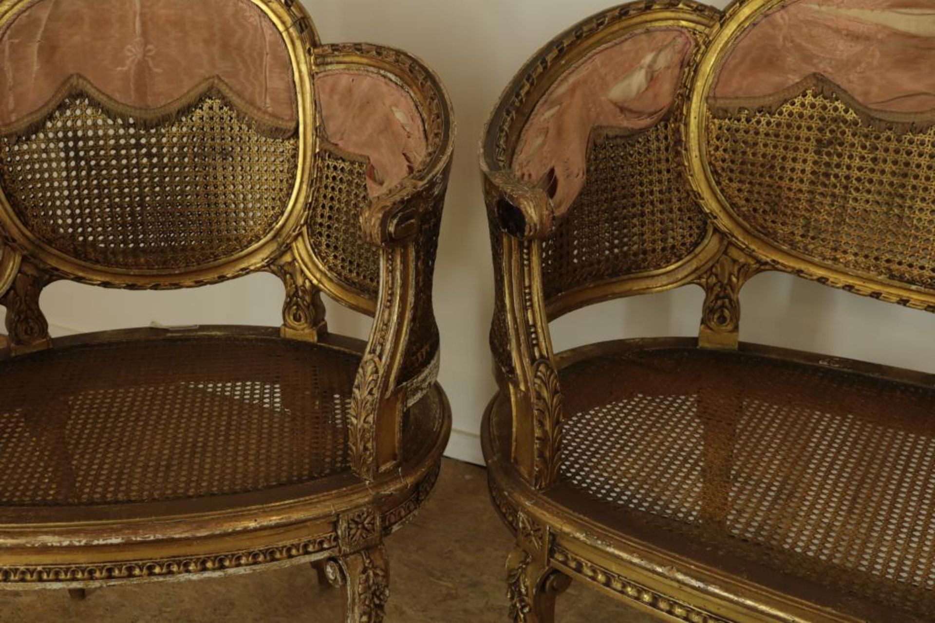 3-delen goudlak houten gestoken Louis XVI salongarnituur versierd met bloemmotieven, met rotan - Bild 5 aus 5