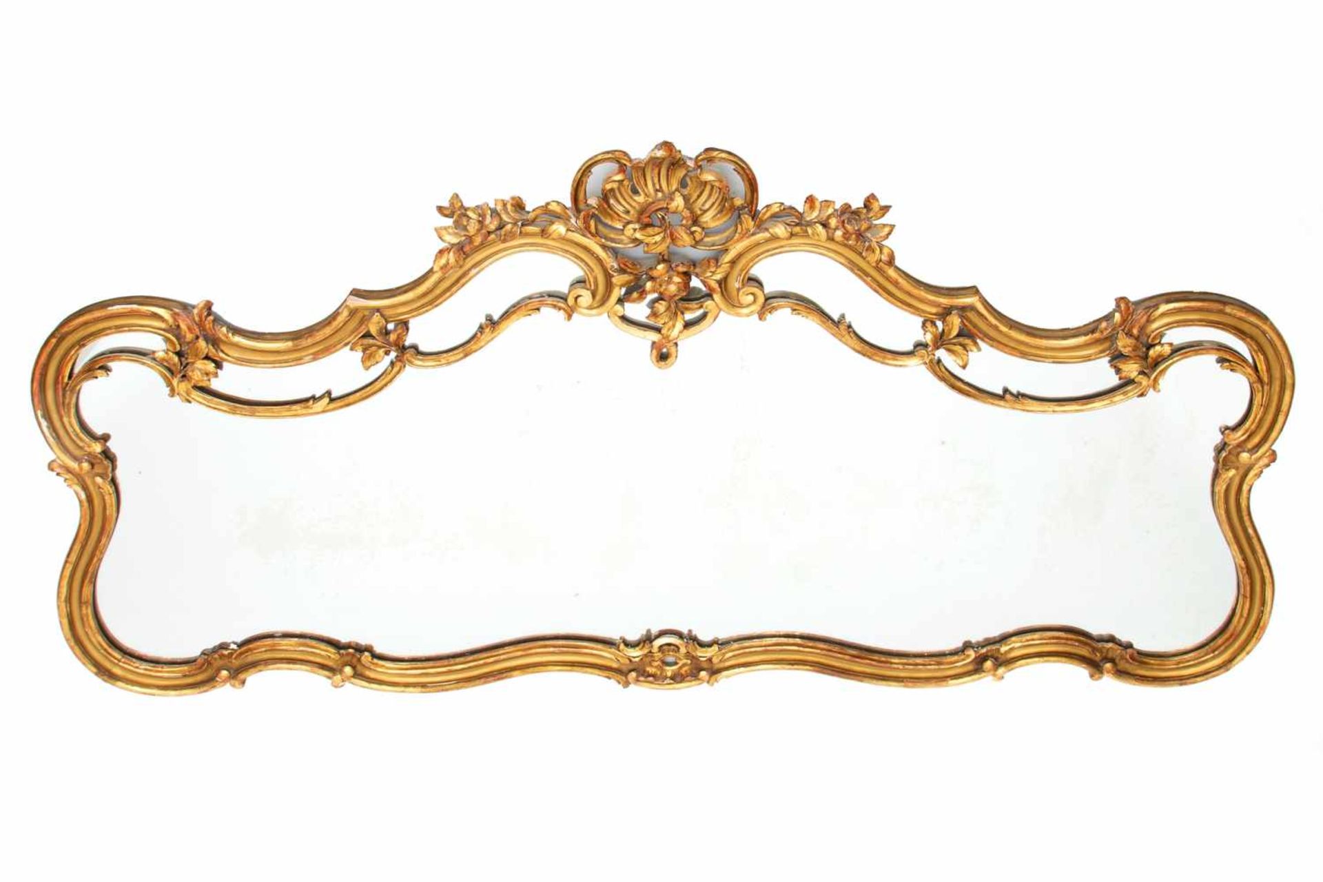 Spiegel in verguld en gebronst gecontourneerd houten lijst in Rococo-stijl, 19e eeuw,met